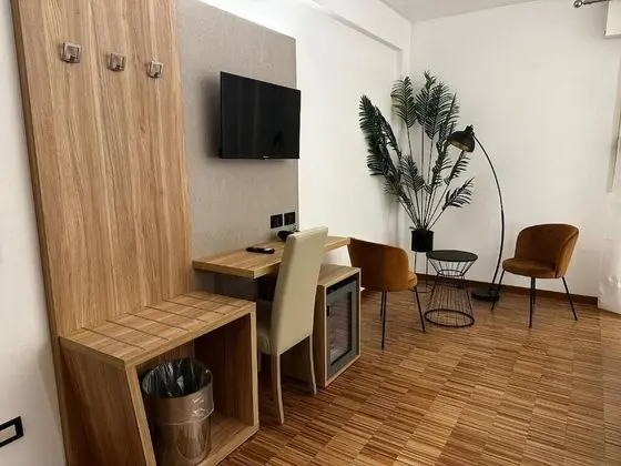 Standard Tek Büyük Yataklı Oda