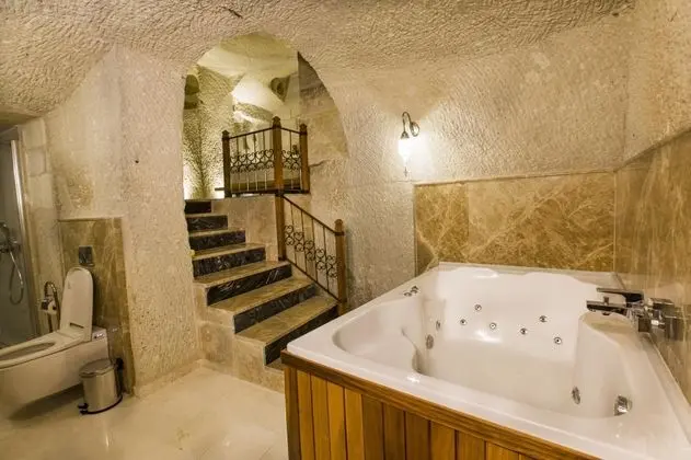Comfort Suite,    , Jakuzili