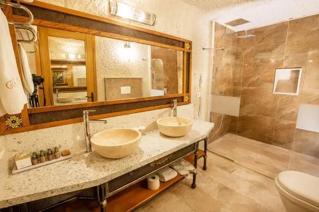 Deluxe İki Tek Yataklı Oda