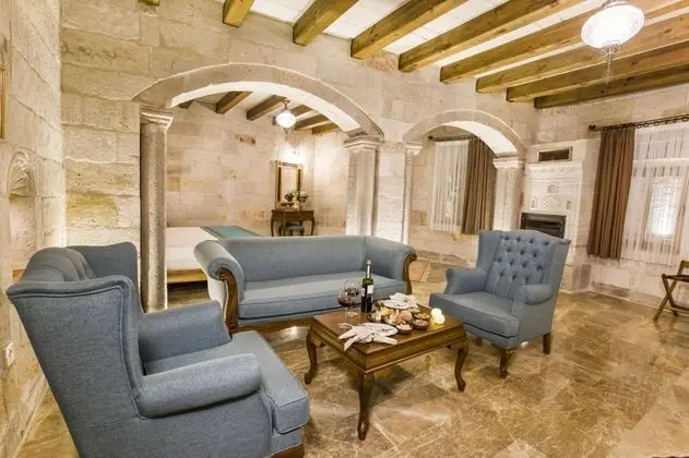 King Suite,    , Jakuzili