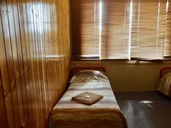 Standard Dört Kişilik Oda, Ortak Banyo