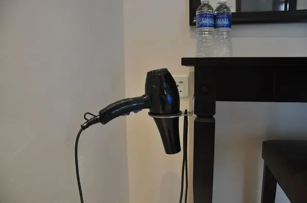 Ev