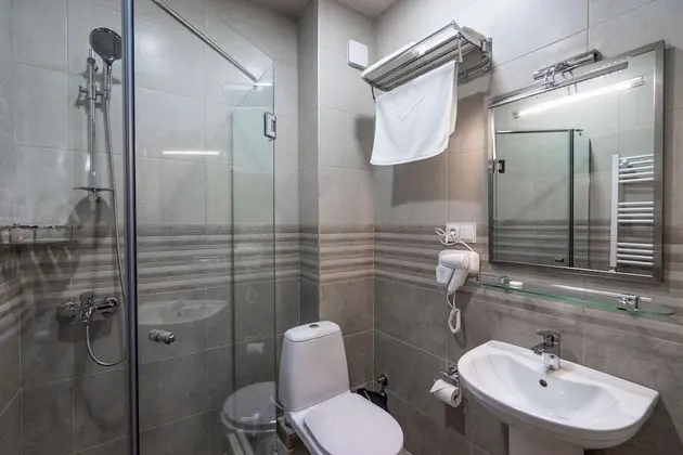 Standard Tek Büyük veya İki Ayrı Yataklı Oda