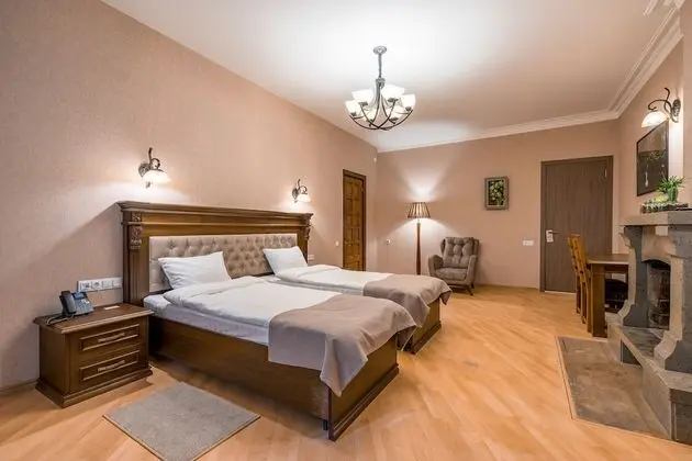 Superior Tek Büyük veya İki Ayrı Yataklı Oda