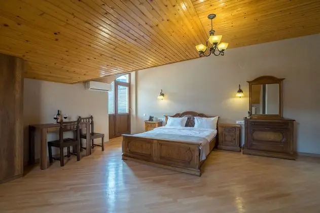 Superior Tek Büyük veya İki Ayrı Yataklı Oda