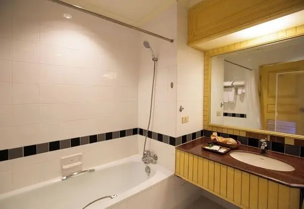 Presidential Suite