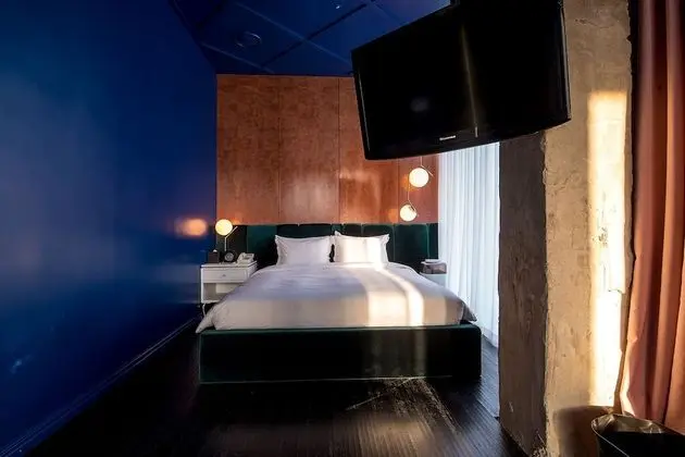 Gold Suite