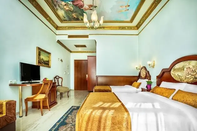 Comfort Üç Kişilik Oda, Şehir Manzaralı