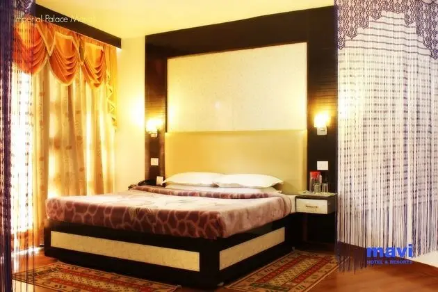 Deluxe Tek Büyük Yataklı Oda, 1 Yatak Odası, Özel Banyo, Dağ Manzaralı