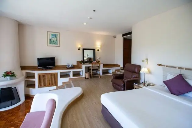 Hillside Chalet Deluxe with Bathtub