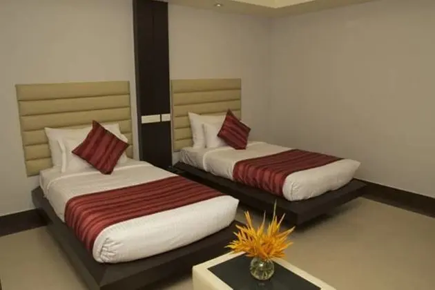 Deluxe Tek Büyük veya İki Ayrı Yataklı Oda, 1 Çift Kişilik Yatak, Özel Banyo, Şehir Manzaralı