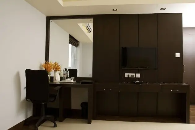 Deluxe Tek Büyük veya İki Ayrı Yataklı Oda, 1 Çift Kişilik Yatak, Özel Banyo, Şehir Manzaralı