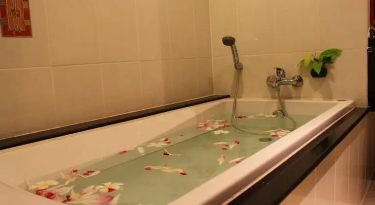 Deluxe Riverview