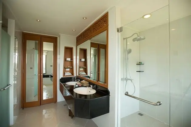 Süit, Balkon, Nehir Manzaralı