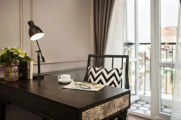 Suite Balcony Room