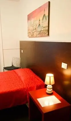 Büyük Yataklı Tek Kişilik Oda