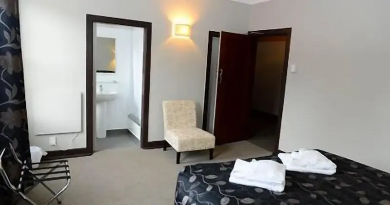 Oda, Özel Banyo (Queen )