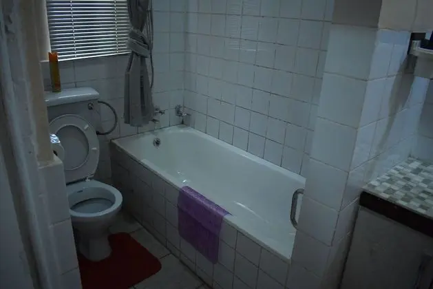 Deluxe Üç Kişilik Oda, Birden Çok Yatak, Küvet, Avlu Manzaralı