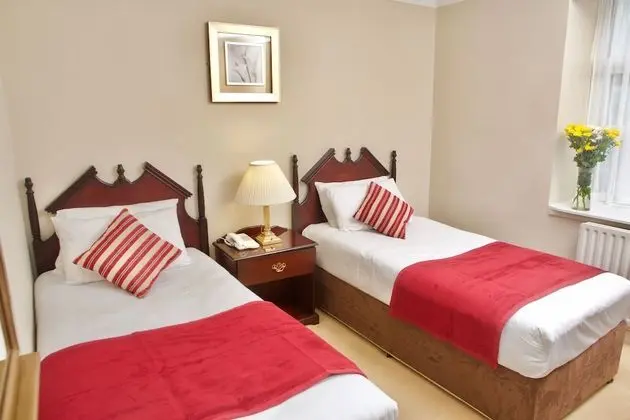 Family Oda (2 Adults + 2 Children)