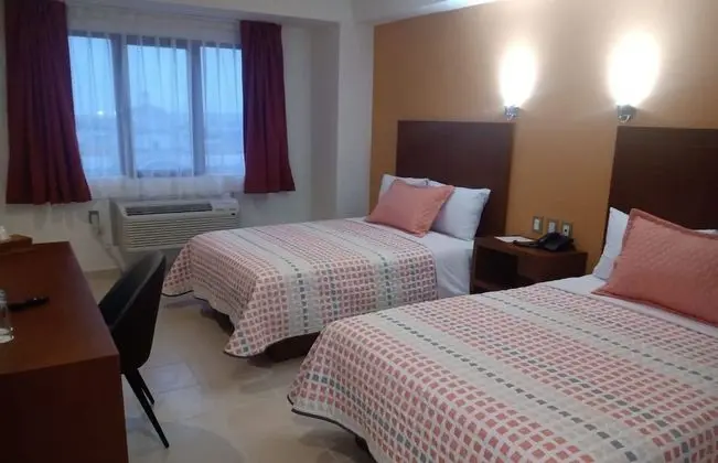 Deluxe Tek Büyük Yataklı Oda, 2 Çift Kişilik Yatak