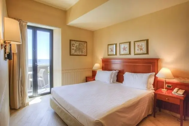 Executive Oda, Balkon