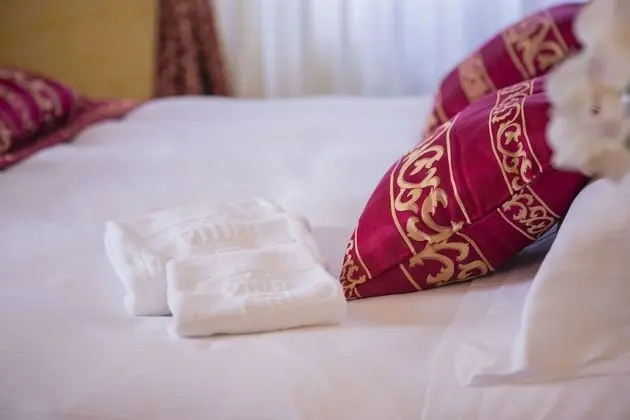 Büyük Yataklı Tek Kişilik Oda