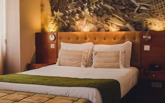 Family Oda (2 Adults + 2 Children)