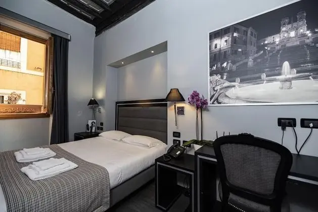 Deluxe Tek Büyük Yataklı Oda