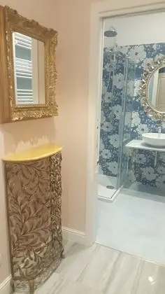 Romantic Oda, 1 Çift Kişilik Yatak