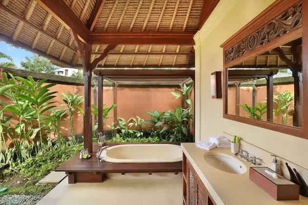 Ocean Cottage, 1 King Bed, Patio, Garden View