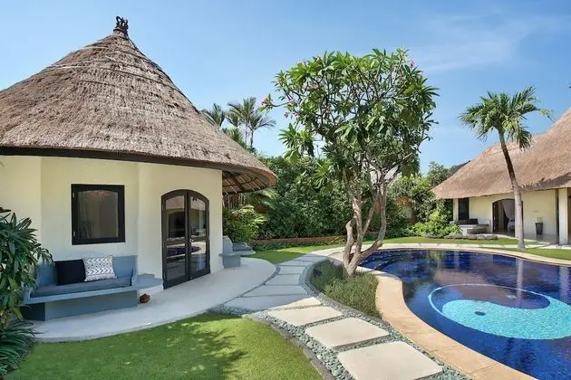 Six Bedroom Pool Villa (interconnecting of two units of Three Bedroom Villas)