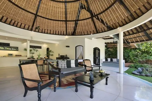 Six Bedroom Pool Villa (interconnecting of two units of Three Bedroom Villas)