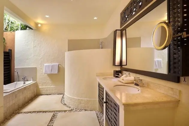 Six Bedroom Pool Villa (interconnecting of two units of Three Bedroom Villas)