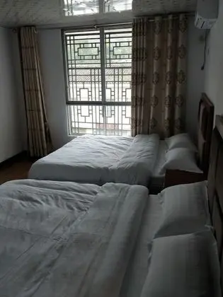 İki Ayrı Yataklı Oda, 2 Çift Kişilik Yatak