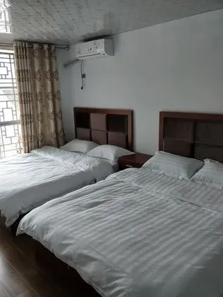 İki Ayrı Yataklı Oda, 2 Çift Kişilik Yatak