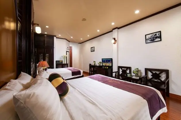 Deluxe Üç Kişilik Oda