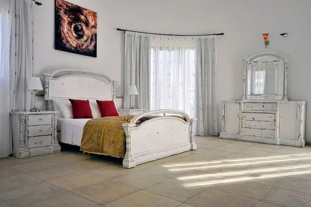Villa, 5 Yatak Odası, Sigara İçilebilir, Şömine