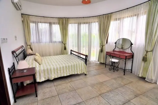 Villa, 5 Yatak Odası, Sigara İçilebilir, Şömine