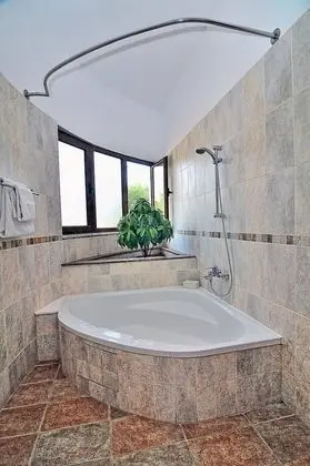 Villa, 5 Yatak Odası, Sigara İçilebilir, Şömine