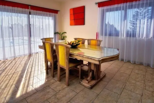Villa, 5 Yatak Odası, Sigara İçilebilir, Şömine