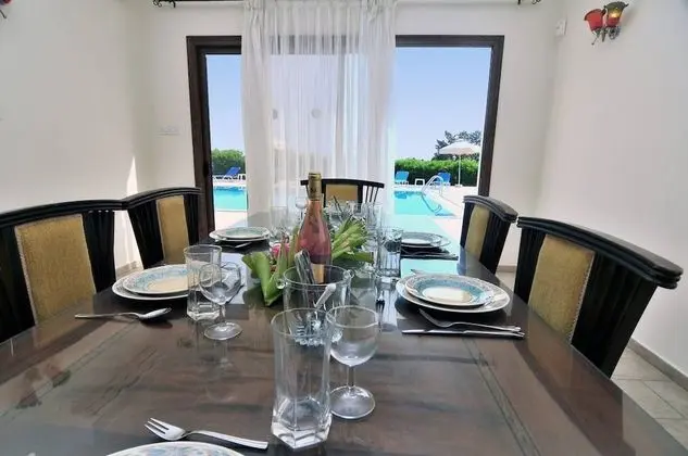 Villa, 5 Yatak Odası, Sigara İçilebilir, Şömine
