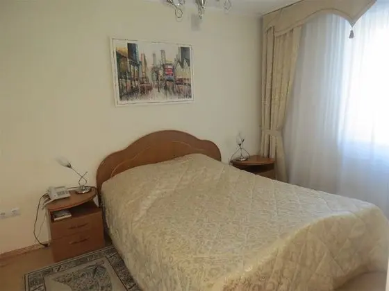 Standard Tek Büyük Yataklı Oda