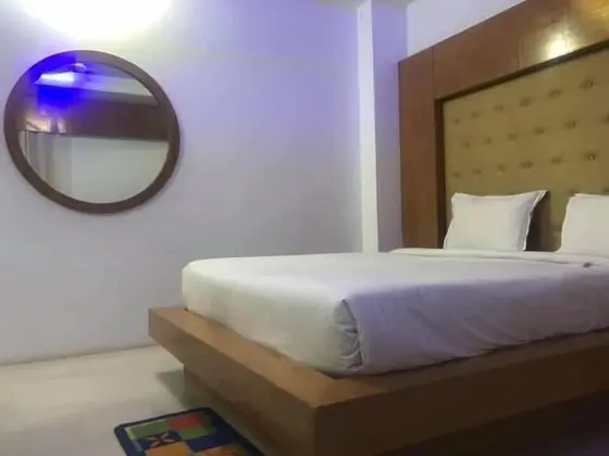 Classic Tek Büyük Yataklı Oda