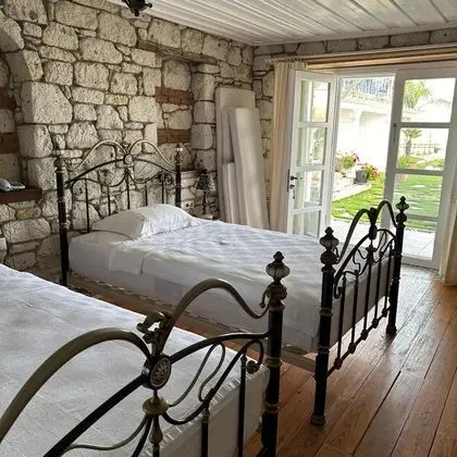Standart Oda, Havuz Manzaralı, Balkonlu