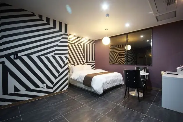 Oda (Deluxe rooms (youTube & Net Netflix v)