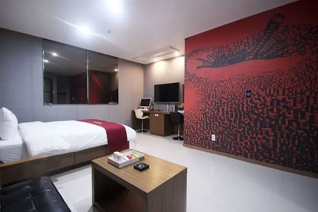 Oda (General room (YouTube & Net Netflix a)