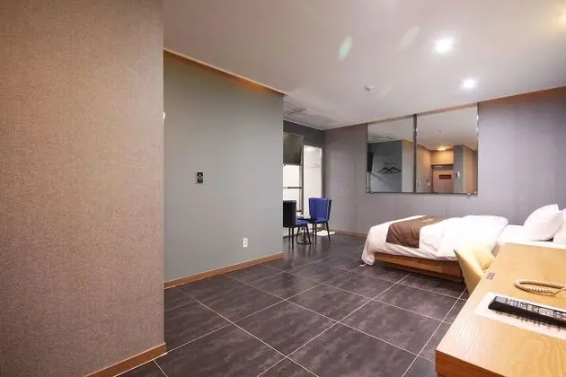 Oda (Semi-special room (YouTube & Net Netf)