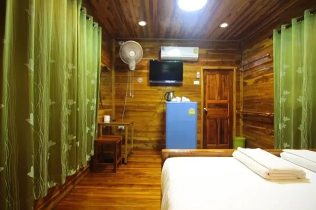 Basic House (3)