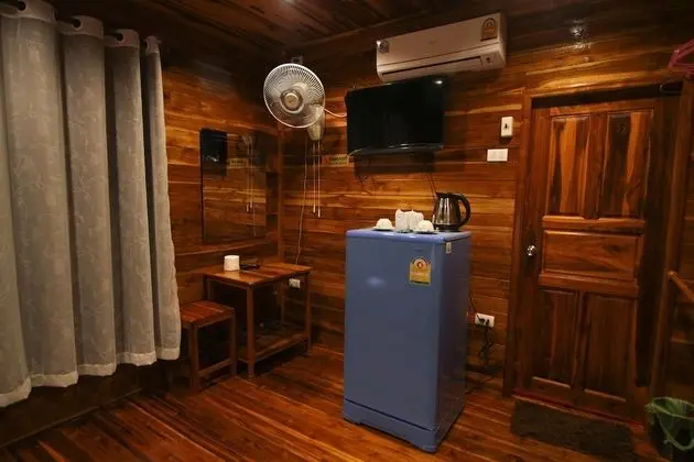 Basic House (3)