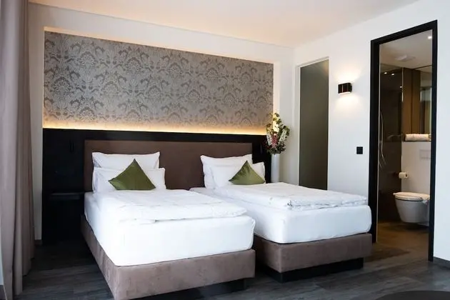 Tek Büyük veya İki Ayrı Yataklı Oda